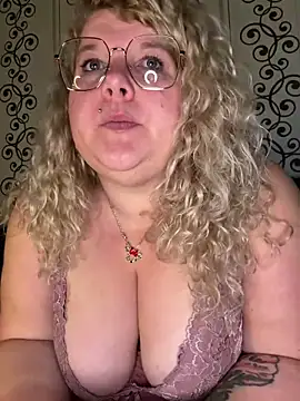 CurvyAnonymousGirl89 online show from January 2025 02:49:01 PM