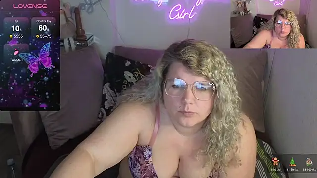 CurvyAnonymousGirl89 online show from March 2025 07:27:02 PM