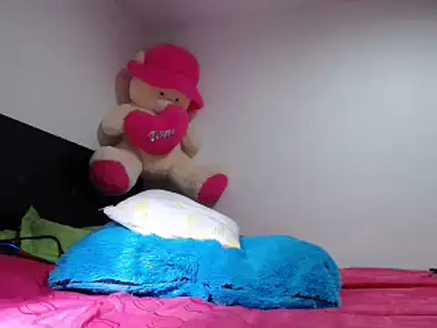 Snapshot of princehermosa44 chatting on March 2025 02:21:02 PM princehermosa44 online show from March 2025 02:21:02 PM