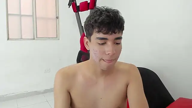 Harry LatinBoy online show from March 2025 10:31:02 PM