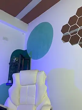 Snapshot of LollaByer chatting on October 2025 09:14:02 PM LollaByer online show from October 2025 09:14:02 PM