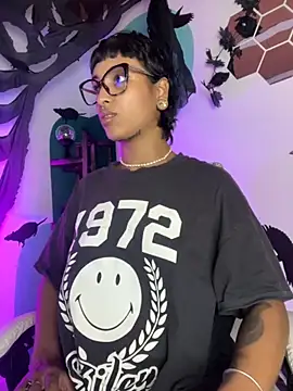 Snapshot of LollaByer chatting on October 2025 09:11:01 PM LollaByer online show from October 2025 09:11:01 PM