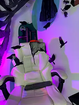 Snapshot of LollaByer chatting on October 2025 09:10:02 PM LollaByer online show from October 2025 09:10:02 PM