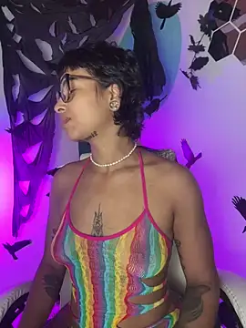 Snapshot of LollaByer chatting on October 2025 09:05:02 PM LollaByer online show from October 2025 09:05:02 PM