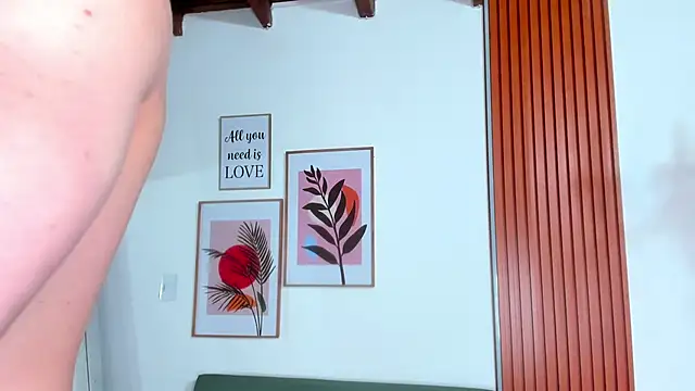 Snapshot of AngelBennet_ chatting on January 2025 06:31:02 AM AngelBennet online show from January 2025 06:31:02 AM