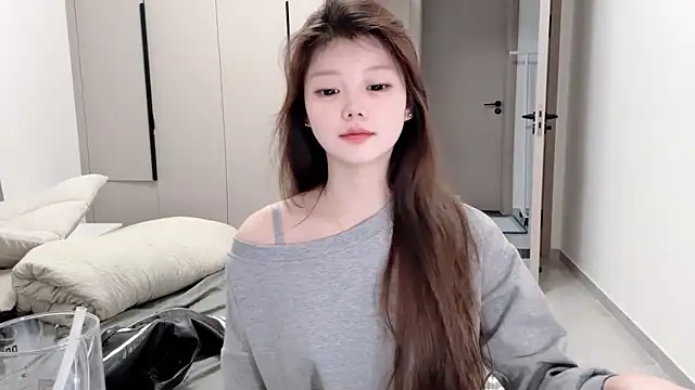 yangyang-1115 online show from October 2025 05:05:01 AM