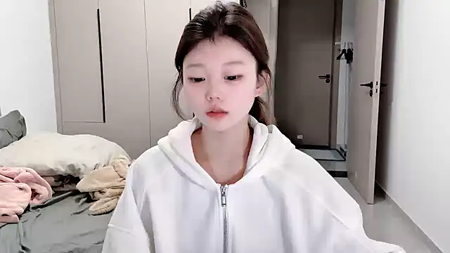 yangyang-1115 online show from October 2025 05:07:02 AM