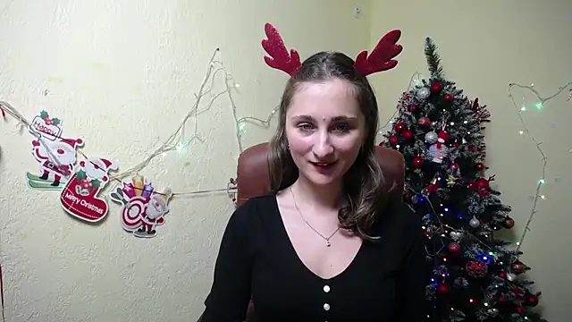 MichelLeee online show from December 2024 04:11:02 PM