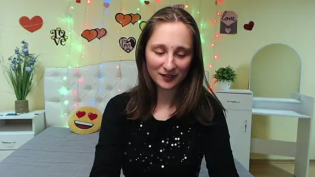 MichelLeee online show from March 2025 03:18:02 PM