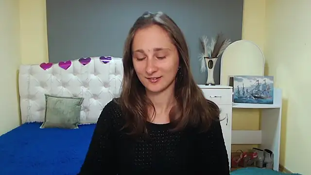 Snapshot of MichelLeee chatting on October 2025 11:18:01 AM MichelLeee online show from October 2025 11:18:01 AM