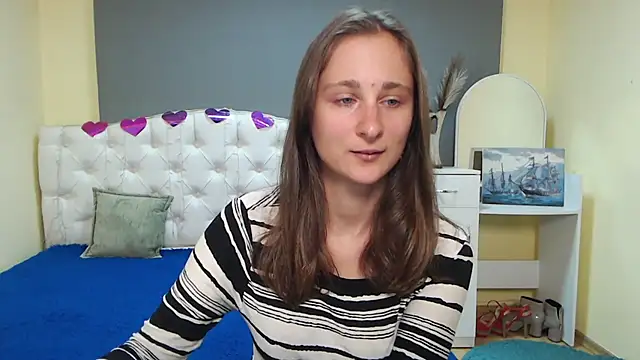 Snapshot of MichelLeee chatting on October 2025 11:08:02 AM MichelLeee online show from October 2025 11:08:02 AM