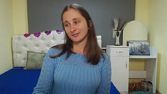 Snapshot of MichelLeee chatting on October 2025 11:11:01 AM MichelLeee online show from October 2025 11:11:01 AM