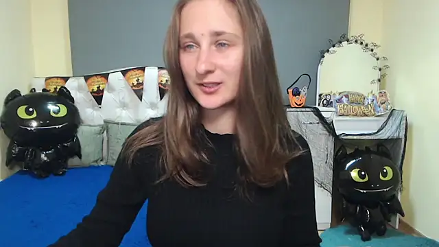 Snapshot of MichelLeee chatting on October 2025 11:32:02 AM MichelLeee online show from October 2025 11:32:02 AM