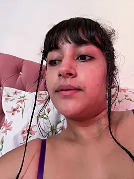 Snapshot of Lady_Rey chatting on October 2025 05:55:01 PM Lady Rey online show from October 2025 05:55:01 PM