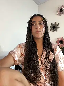 Snapshot of Lady_Rey chatting on October 2025 02:03:02 AM Lady Rey online show from October 2025 02:03:02 AM