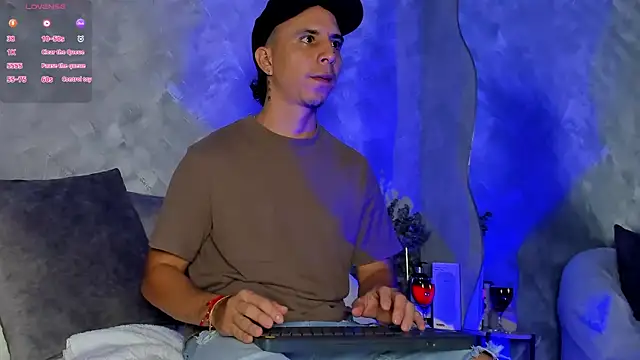 Snapshot of -Bruno-Bs chatting on October 2025 11:32:02 PM -Bruno-Bs online show from October 2025 11:32:02 PM