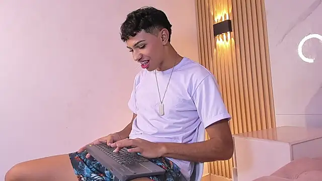 im sebaslopez online show from January 2025 08:07:02 AM