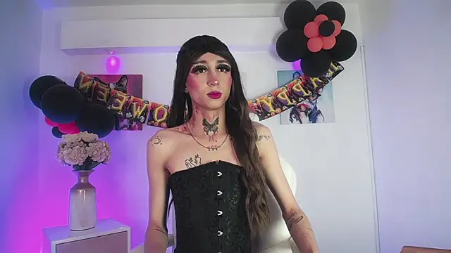 Snapshot of Aniie_Doll chatting on October 2025 08:41:01 PM Aniie Doll online show from October 2025 08:41:01 PM