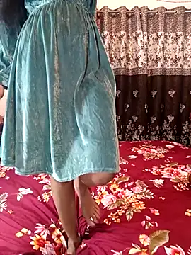 Cute-Bhavya online show from September 2025 03:54:01 AM