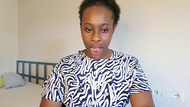 Snapshot of aafricaa chatting on November 2025 11:44:02 AM aafricaa online show from November 2025 11:44:02 AM