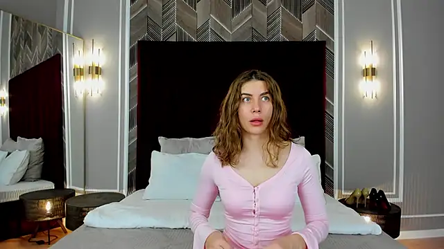 VikkiStorm online show from December 2025 03:12:02 AM