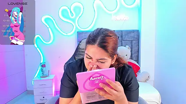 jisoo   online show from November 2025 01:00:02 PM