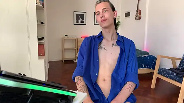 Den BlueXx online show from December 2024 02:00:02 PM