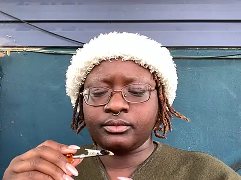 Snapshot of BigKittyRaven chatting on December 2024 07:48:02 PM BigKittyRaven online show from December 2024 07:48:02 PM