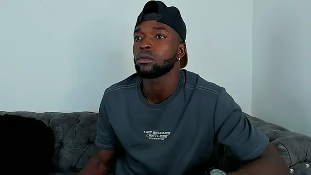 Dylan Taylor online show from October 2025 04:10:01 AM