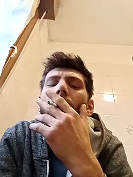 Snapshot of dariodario chatting on January 2025 08:50:01 AM dariodario online show from January 2025 08:50:01 AM