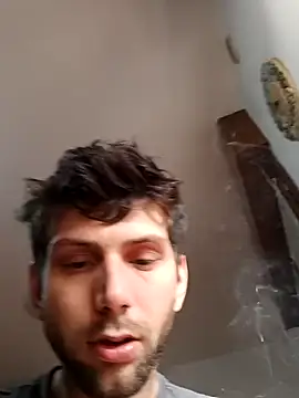 Snapshot of dariodario chatting on February 2025 08:35:01 AM dariodario online show from February 2025 08:35:01 AM