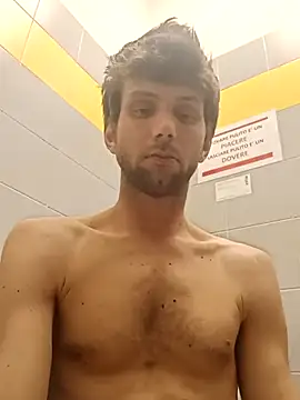 Snapshot of dariodario chatting on March 2025 05:49:02 PM dariodario online show from March 2025 05:49:02 PM