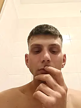 Snapshot of dariodario chatting on March 2025 08:32:02 PM dariodario online show from March 2025 08:32:02 PM