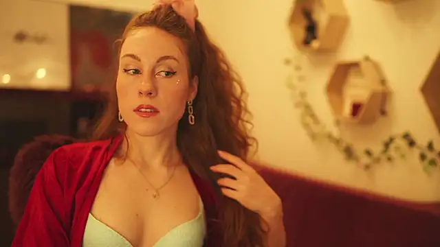 Snapshot of Berberis__Silene chatting on January 2025 08:05:02 PM Berberis Silene online show from January 2025 08:05:02 PM