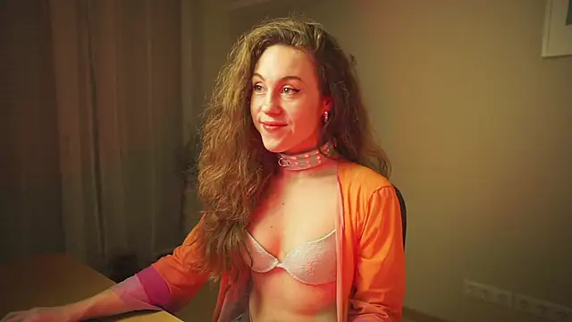 Snapshot of Berberis__Silene chatting on November 2025 04:51:02 PM Berberis Silene online show from November 2025 04:51:02 PM