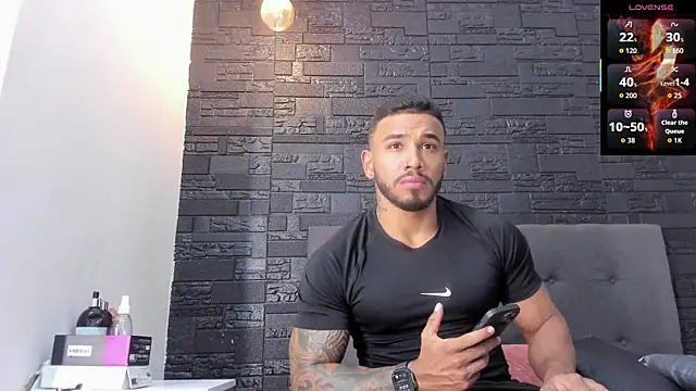 Snapshot of bruno_miller_ chatting on October 2025 08:54:02 PM bruno miller online show from October 2025 08:54:02 PM