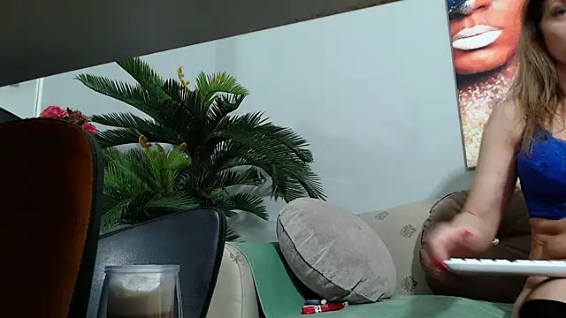 EvySmithXXX online show from February 2025 06:46:02 AM