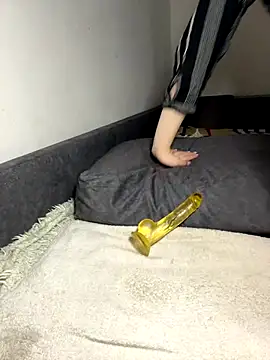 Snapshot of Mikki5P chatting on November 2025 10:15:01 AM Mikki5P online show from November 2025 10:15:01 AM