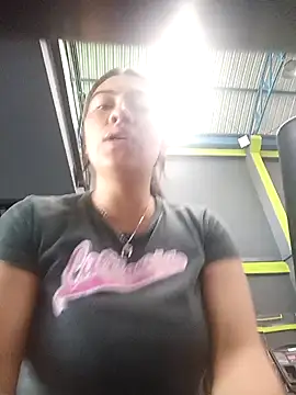 LIZ-06  online show from February 2025 01:11:02 PM