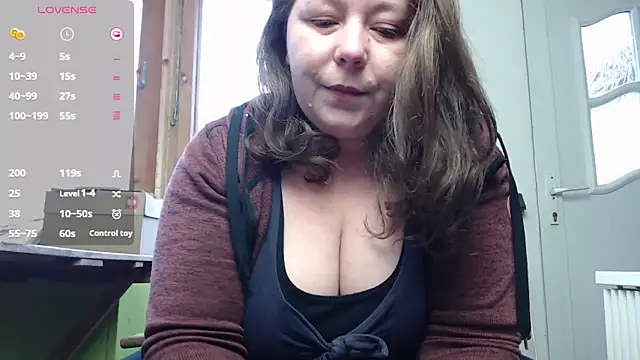 Snapshot of KasiaPrivat chatting on December 2024 12:12:02 PM KasiaPrivat online show from December 2024 12:12:02 PM