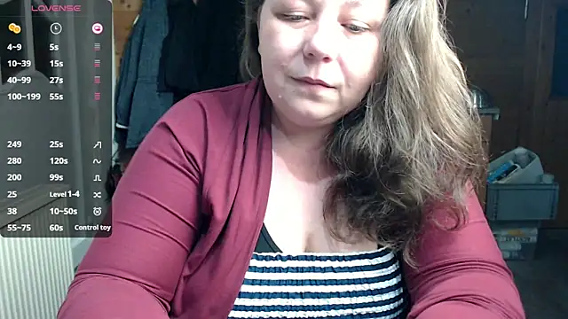 Snapshot of KasiaPrivat chatting on February 2025 06:43:02 PM KasiaPrivat online show from February 2025 06:43:02 PM