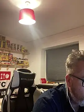patentheelman74 online show from December 2024 06:31:01 PM