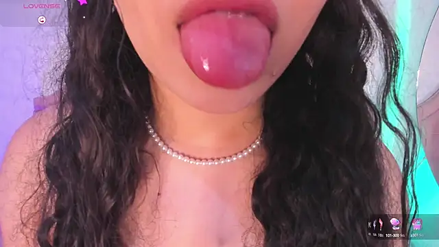 amandalee01 online show from September 2025 07:25:02 PM