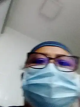 Snapshot of Darly_Gomez chatting on December 2024 09:40:01 PM Darly Gomez online show from December 2024 09:40:01 PM