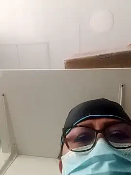 Snapshot of Darly_Gomez chatting on March 2025 01:09:01 PM Darly Gomez online show from March 2025 01:09:01 PM