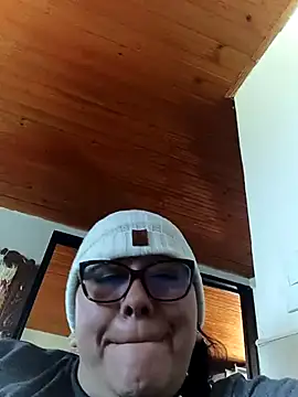 Snapshot of Darly_Gomez chatting on November 2025 01:23:01 PM Darly Gomez online show from November 2025 01:23:01 PM