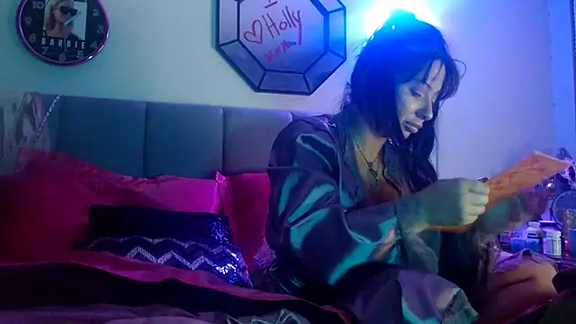 Hollyhudson123 online show from January 2025 06:30:02 AM