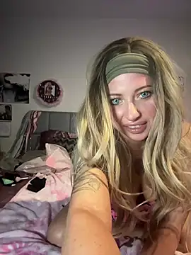 Hollyhudson123 online show from March 2025 10:00:02 AM