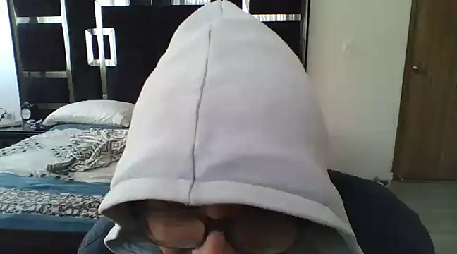 Snapshot of Nene1325 chatting on December 2024 01:51:01 PM Nene1325 online show from December 2024 01:51:01 PM