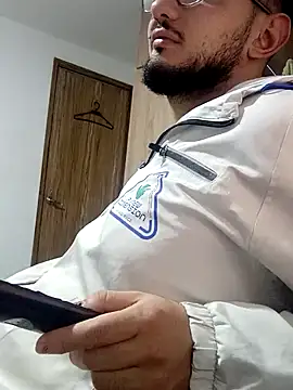 Snapshot of Nene1325 chatting on December 2024 05:04:02 AM Nene1325 online show from December 2024 05:04:02 AM